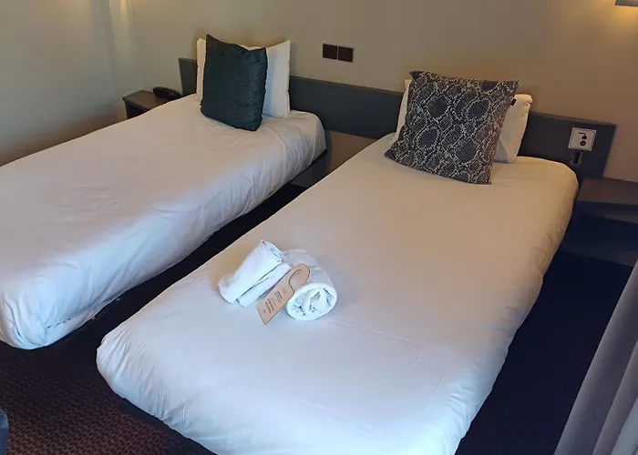 Cit\'Hotel Le Chalet Lyrique
