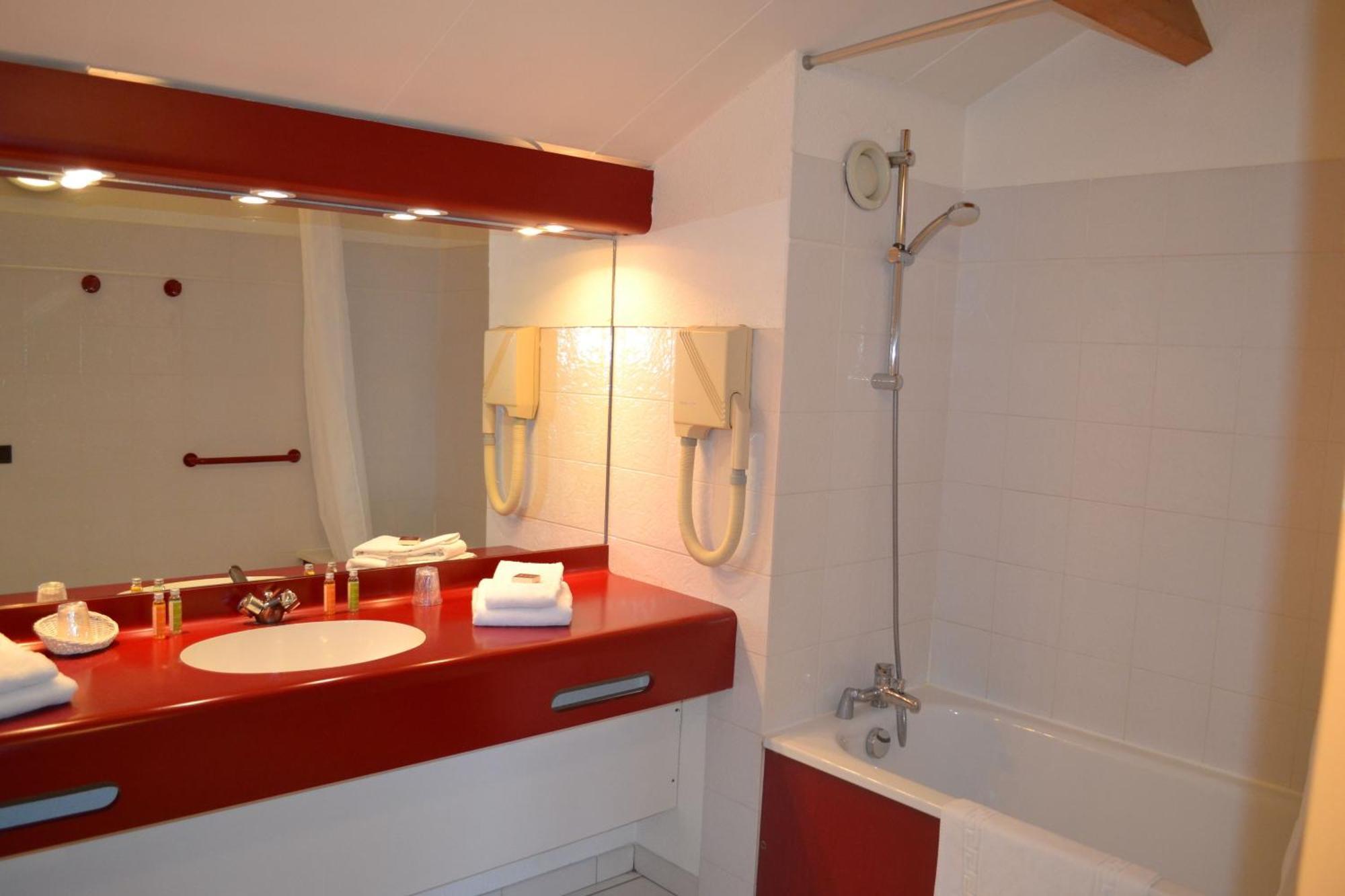 Hotel Logis Noemys 3*